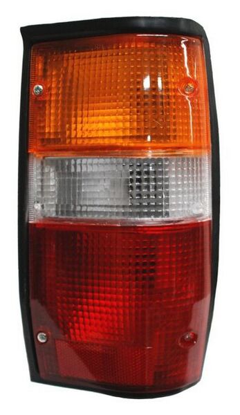 Calavera Mitsubishi Pu L200/ Ram 50 87-96 Negra C/Arnes Ecocn Der