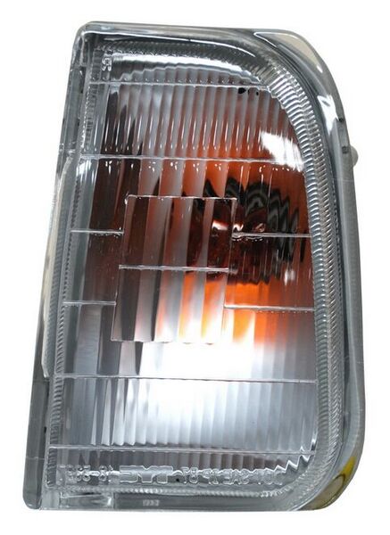 Par De Cuartos Frontal Tracker 90-98 C/Foco Tyc Der