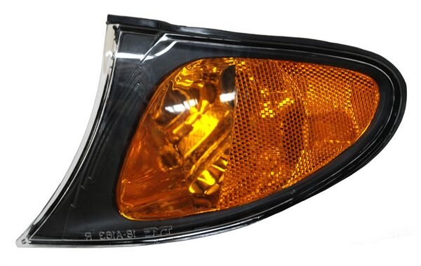 Cuarto Punta Bmw Serie 3 2002 2003 2004 2005 Ambar Filo Negro Tyc Izq