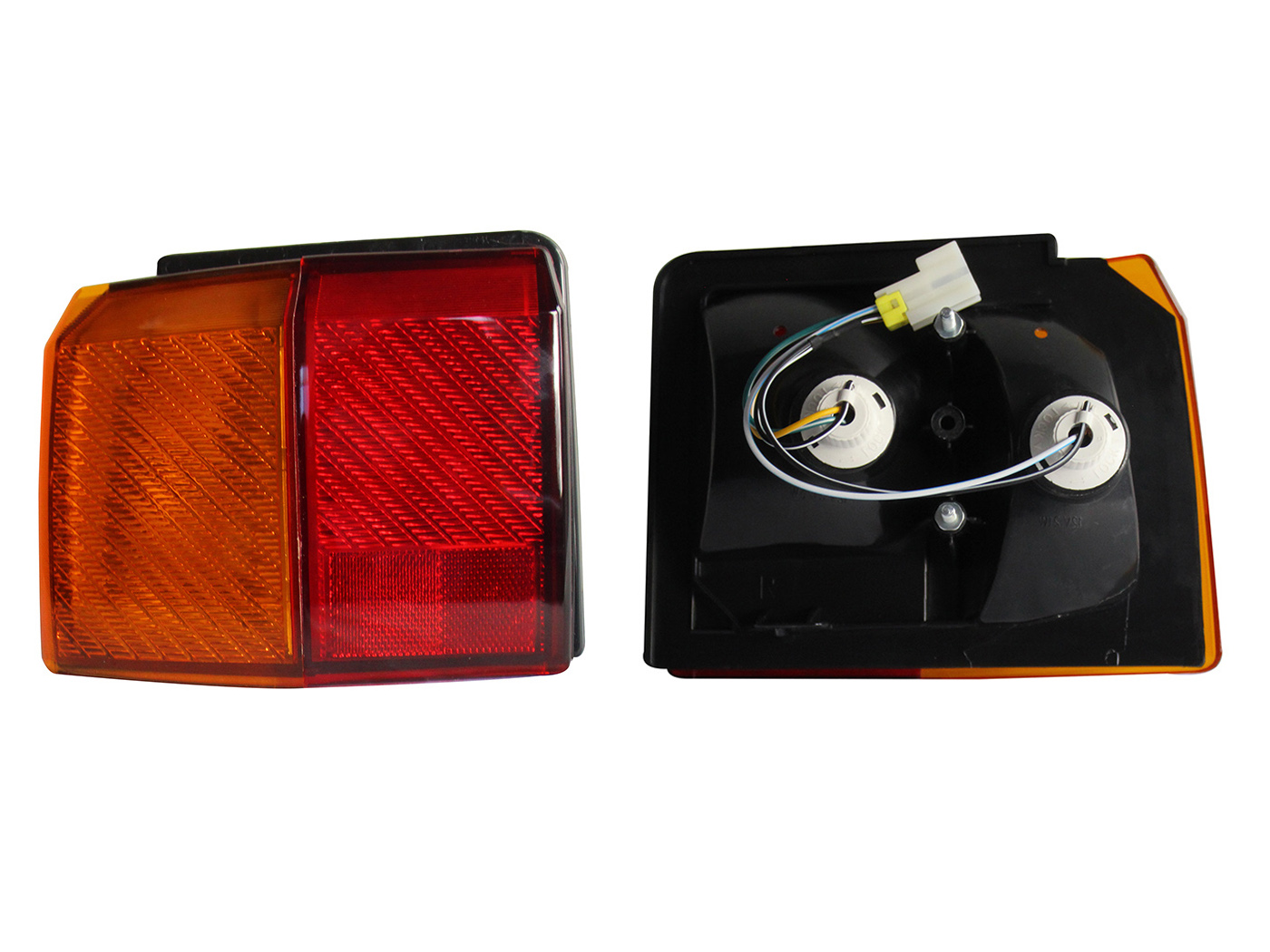 Calavera Izq C/Arnes (Rojo/Ambar) Nissan Ts-Ii Vagoneta 1988 1992