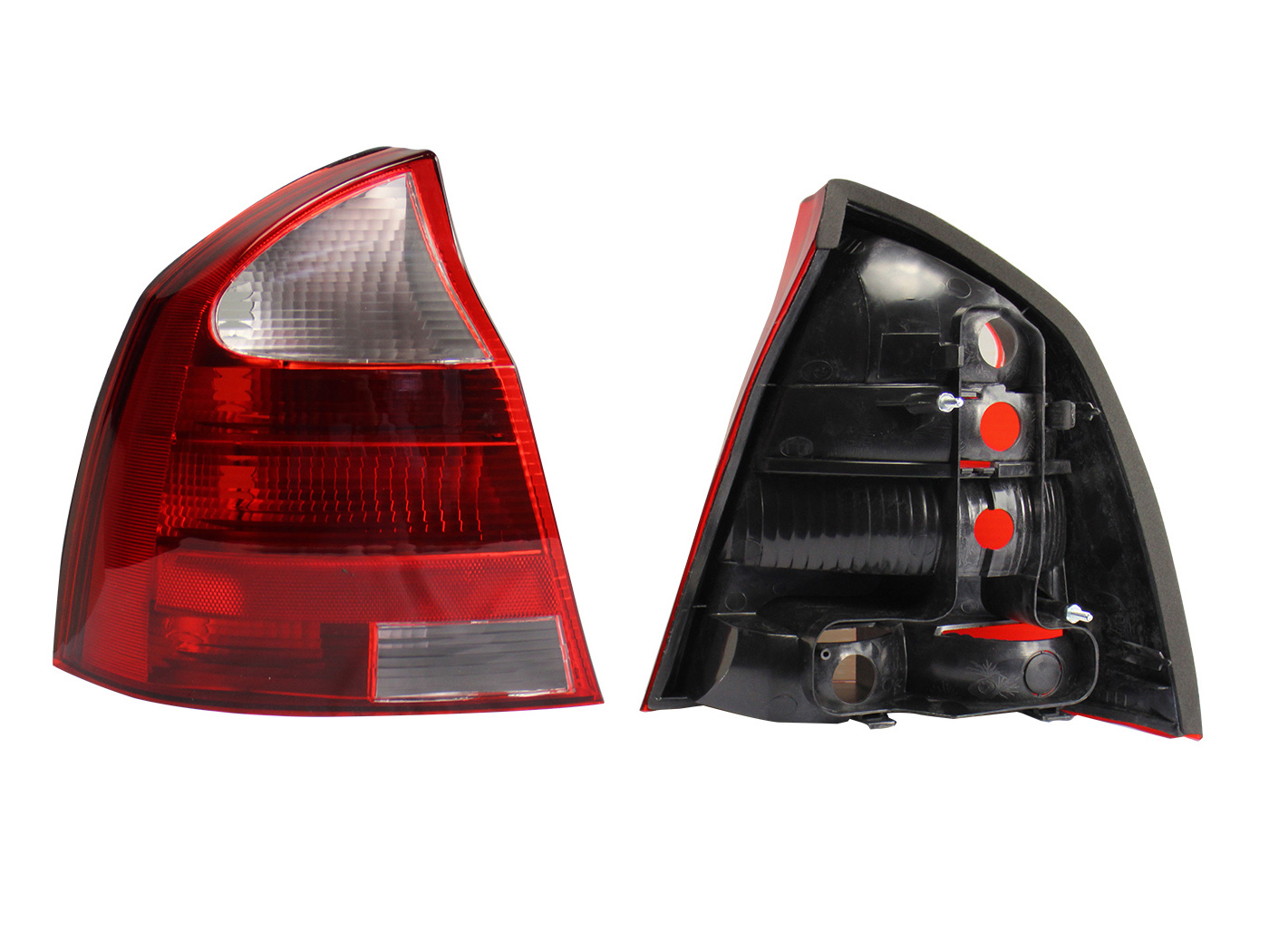 Calavera Izq S/Arnes 4Ptas (Rojo/Blanco) Chevrolet Corsa Sedan 2003 2008