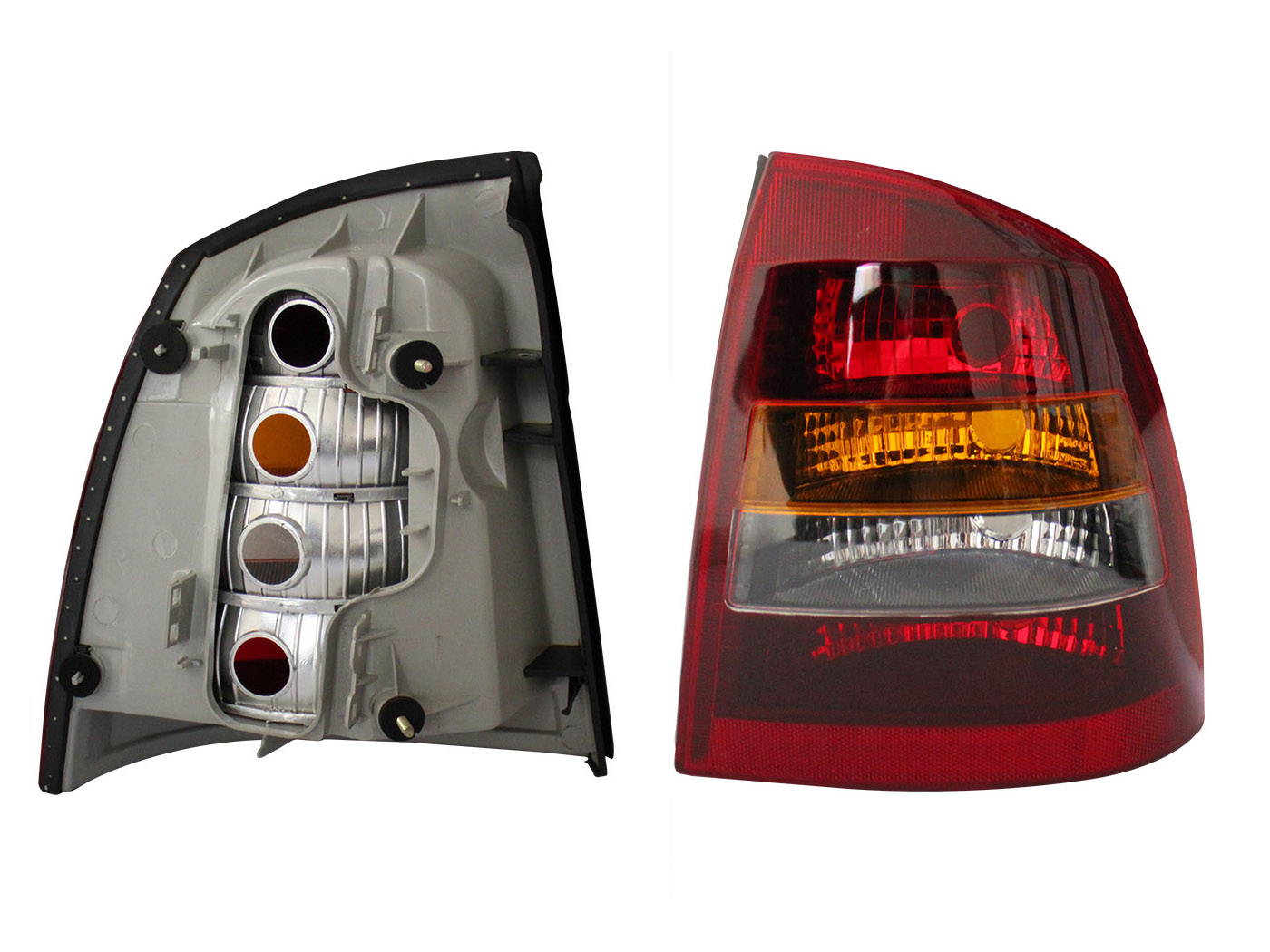 Calavera Der S/Arnes Oscura 4Ptas (Rojo/Ambar/Blanco) Chevrolet Astra Sedan 2000 2003