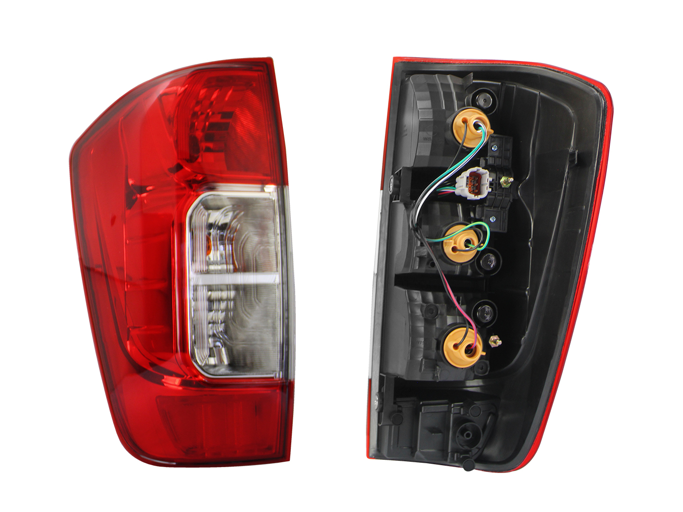 Calavera Izq C/Arnes (Sencilla/Doble Cabina S-Se/Lujo Xe-Le) 2/4Wd (Rojo/Blanco) Nissan Np-300 Frontier (D-23) 2016 2024