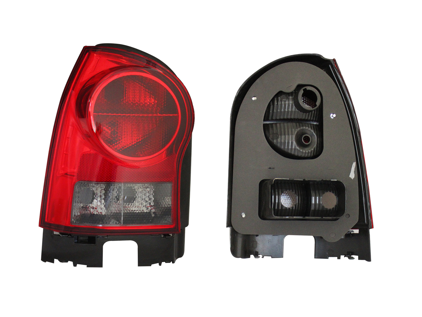 Calavera Izq S/Arnes Oscura 5Ptas (Rojo/Humo) Volkswagen Pointer 2006 2009