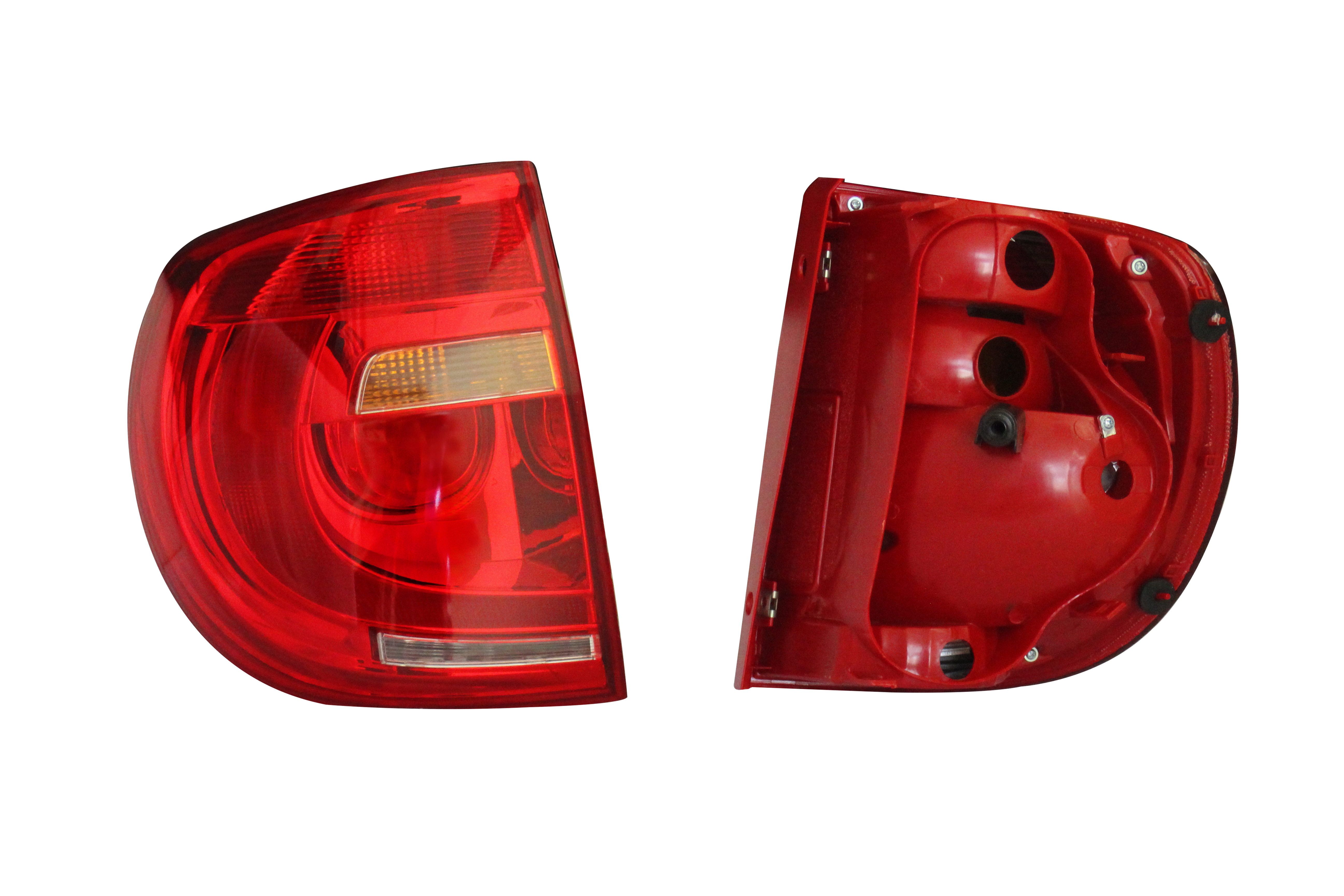 Calavera Izq S/Arnes Clara (Rojo/Blanco/Ambar) Volkswagen Crossfox 2010 2015