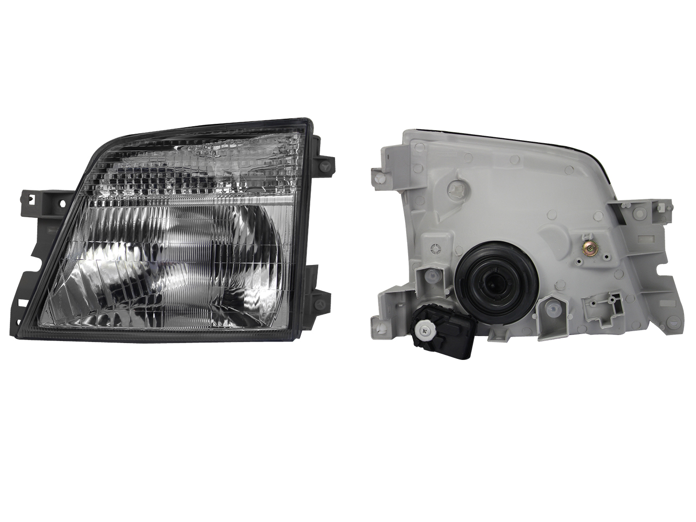 Faro Izq F/Cromado Rayado Nissan Urvan 2002 2006