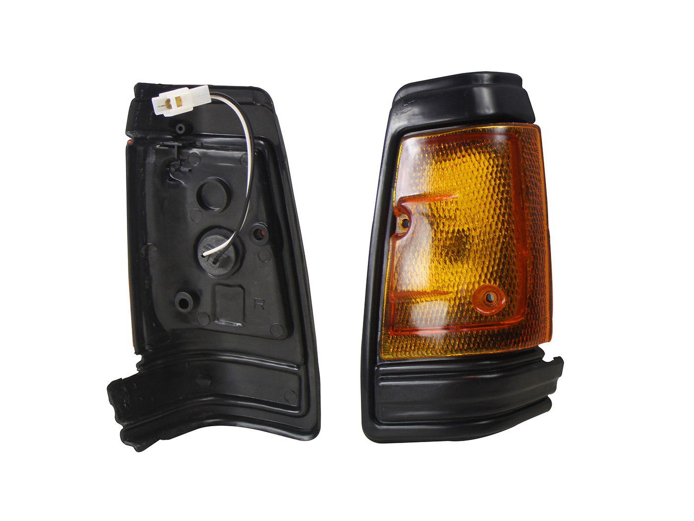 Cuarto Esq Der Negro C/Arnes (Emp/2Pzs) Nissan 720 1992 1993