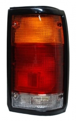 Calavera Mazda Pu 86-93 Pintada S/Arnes Tyc Der