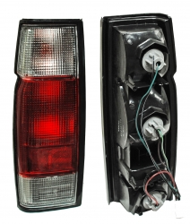 Calavera Nissan Pu D21/ D22 02-15 Rojo/Bco C/Arnes Tyc Der 09