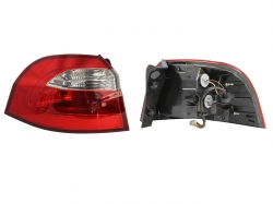 Calavera Izq Ext C/Arnes 5Ptas (Rojo/Blanco) Kia Rio H-Back 2016 2017