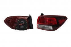 Calavera Der Ext C/Arnes 4Ptas (Rojo/Blanco) Kia Rio Sedan 2018 2023