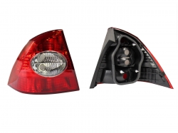 Calavera Izq S/Arnes 4Ptas (Rojo/Blanco) Ford Focus Sedan 2007 2011