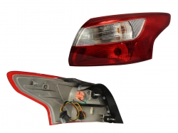 Calavera Der Ext C/Arnes 4Ptas (Rojo/Blanco) Ford Focus Sedan 2012 2014