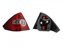 Calavera Izq S/Arnes 4Ptas (Rojo/Blanco) Ford Fiesta First Sedan 2003 2010
