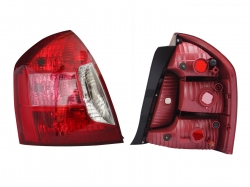 Calavera Izq S/Arnes (Rojo/Blanco) Chrysler / Dodge Attitude 2006 2011