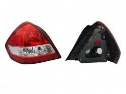 Calavera Izq S/Arnes 4Ptas (Rojo/Blanco) Nissan Tiida Sedan 2006 2017