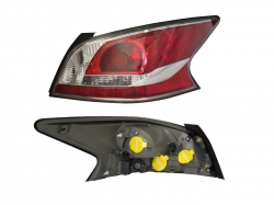 Calavera Der S/Arnes C/Filo Negro (Rojo/Blanco) Nissan Altima 2013 2016