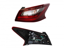 Calavera Der Ext C/Arnes Oscura (Rojo/Blanco) Nissan Altima 2017 2018