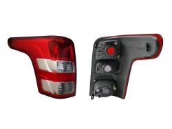 Calavera Izq S/Arnes (Rojo/Blanco/Blanco) Mitsubishi L200 2016 2019