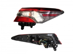 Calavera Der Ext C/Arnes Oscura (Rojo/Blanco) Toyota Camry 2018 2024