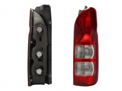 Calavera Der S/Arnes (Rojo/Blanco/Blanco) Toyota Hiace 2005 2013