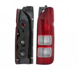 Calavera Der S/Arnes (Rojo/Blanco/Blanco) Toyota Hiace 2005 2013