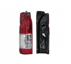 Calavera Izq C/Arnes (Rojo/Blanco) Toyota Hiace 2014 2019