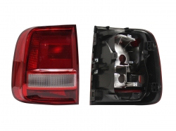 Calavera Izq S/Arnes Clara (Rojo/Blanco) Volkswagen Saveiro 2017 2023