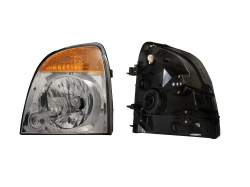 Faro Izq Fondo Cromado C/Cuarto Ambar Chrysler / Dodge H-100 2006 2010