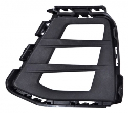 Moldura Parrilla Golf Gti 2018 2019 2020 P/Faro Niebla Izq