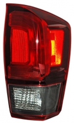 Calavera Tacoma 2018-2019 Oscura C/Foco Tyc Der