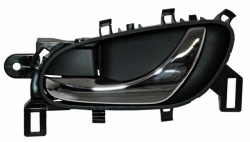 Manija Int Nissan Pu Np300/ Frontier 2016-2020 Negra/Crom Delantera Izq