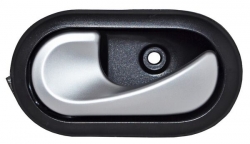 Manija Int Duster 2013-2015 Negra/ Plata Del/ Trasera Plastico Izq