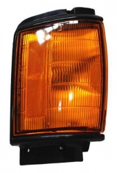 Cuarto Punta Toyota Pu 1984-1988 2Wd/ 4Runner 84-86 Ambar Negro Tyc Der