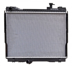 Radiador Cabstar 08-18 Std L4 2.5L Diesel 2017 1/2X 2023 1/4 Aluminio Soldado 7530 725R