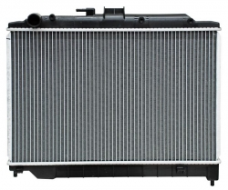 Radiador Urvan 2010-2014 Std L4 2.5L 14 1/6X 2021 1/2 Aluminio Soldado Cn Sissoko 892 335