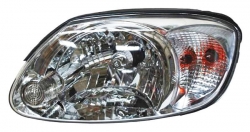 Par De Faros Verna 2004-2005-2006 Ty