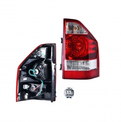Calavera Derecha Mitsubishi Montero 2004 2005 2006 Depo