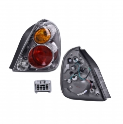 Calavera Derecha Nissan Altima Transparente/Roja 2004 Depo