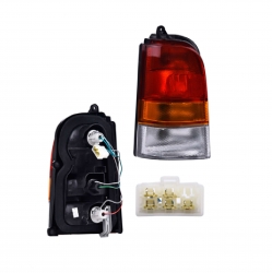 Calavera Izquierda Nissan Tsubame U.T.P 2003 2004 Depo