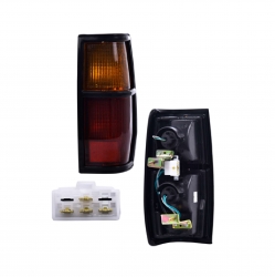 Calavera Derecha Nissan 720 Filo Negro U.T.P 1992 1993 Depo