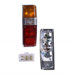 Calavera Derecha Toyota Pickup Filo Cromo U.T.P 1983 Depo