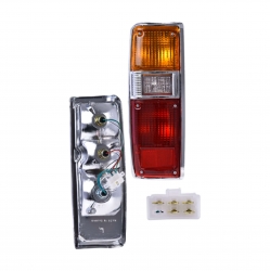 Calavera Izquierda Toyota Pickup Filo Cromo U.T.P 1983 Depo