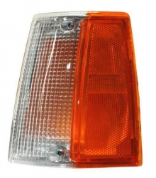 Par De Cuartos Punta Mazda Pu 86-93 Bicolor Tyc Der