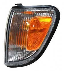 Par De Cuartos Punta Tacoma 98-00 2Wd Prerunner/ 4Wd Tyc Der