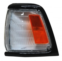 Par De Cuartos Punta Toyota Pu 89-95 Negro Liso 2Wd Tyc Der