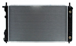 Radiador Equinox 2016-2017/ Terrain 2011-2017 Aut L4/ V6 2.4L/ 3.0L/ 3.6L 2016 7/8X 26 2/3 Aluminio Soldado Samui Sissoko 892