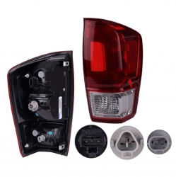 Calavera Derecha Toyota Tacoma Roja Clara 2020 Depo