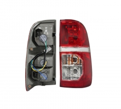 Calavera Der C/Arnes (Rojo/Blanco/Blanco) Toyota Hilux 2012 2015