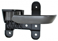 Manija Int Armada/ Titan 2004-2015 Gris Oscuro Del/ Trasera Plastico Der